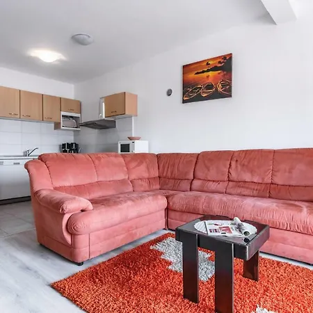 Two-bedroom In Apartment Rogotin